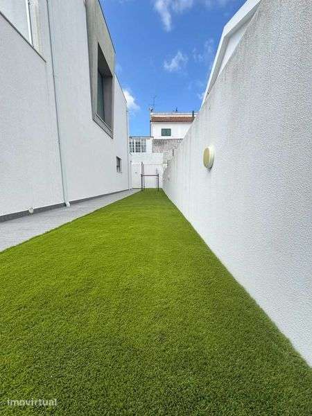 Moradia V4 isolada na Sobreda | 180 m² - Grande imagem: 4/12