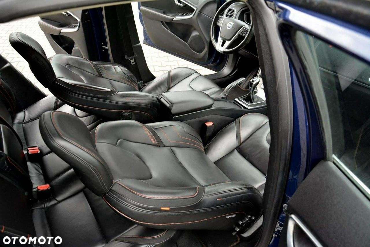 Volvo V40 D4 Ocean Race - 20