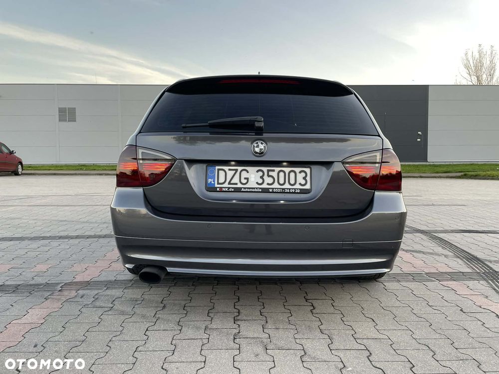 BMW Seria 3 318d - 4