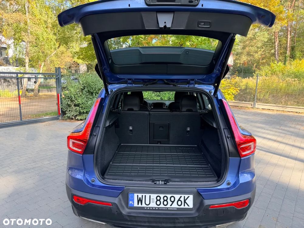 Volvo XC 40 T4 R-Design - 10