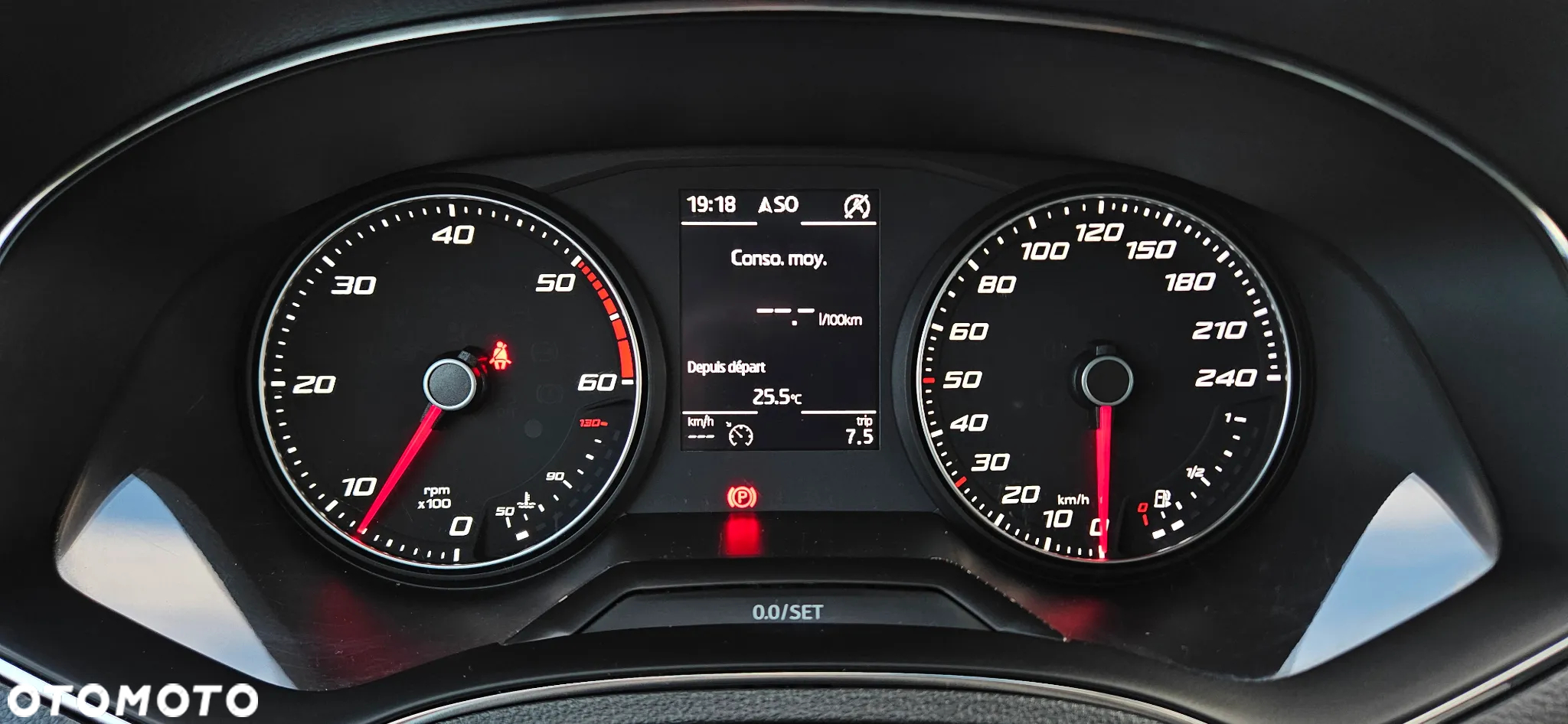 Seat Arona 1.6 TDI XCELLENCE - 17