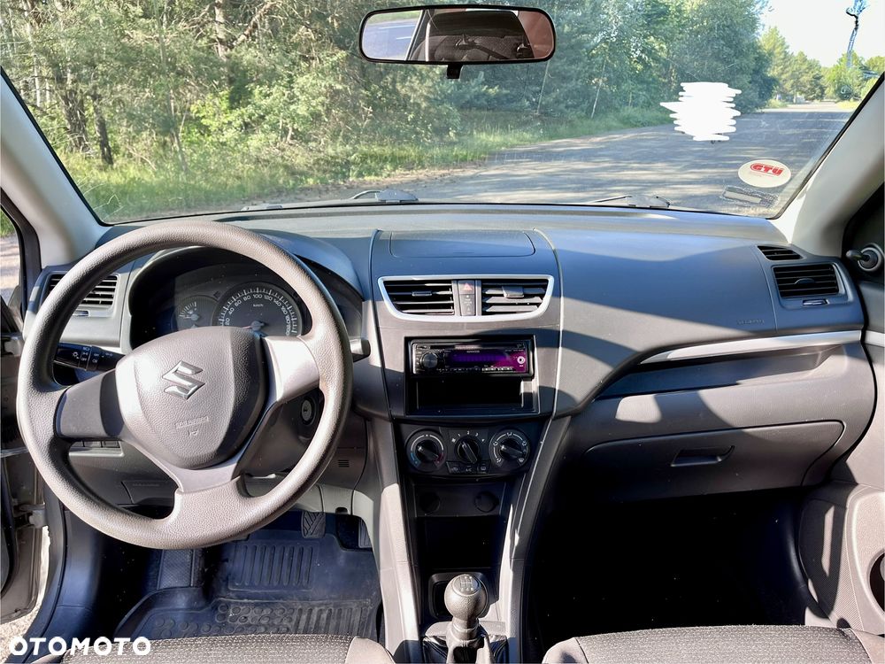 Suzuki Swift 1.2 Club - 12