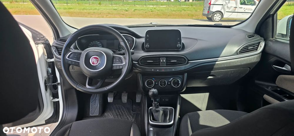 Fiat Tipo 1.4 T-Jet 16v Lounge EU6 - 15