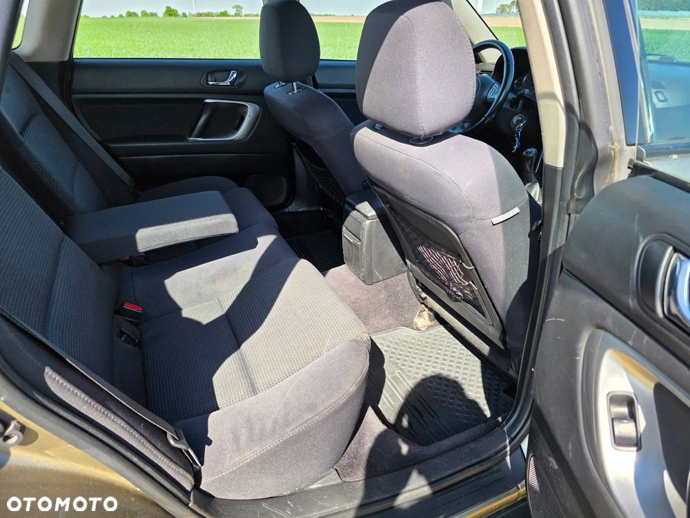 Subaru Outback - 15
