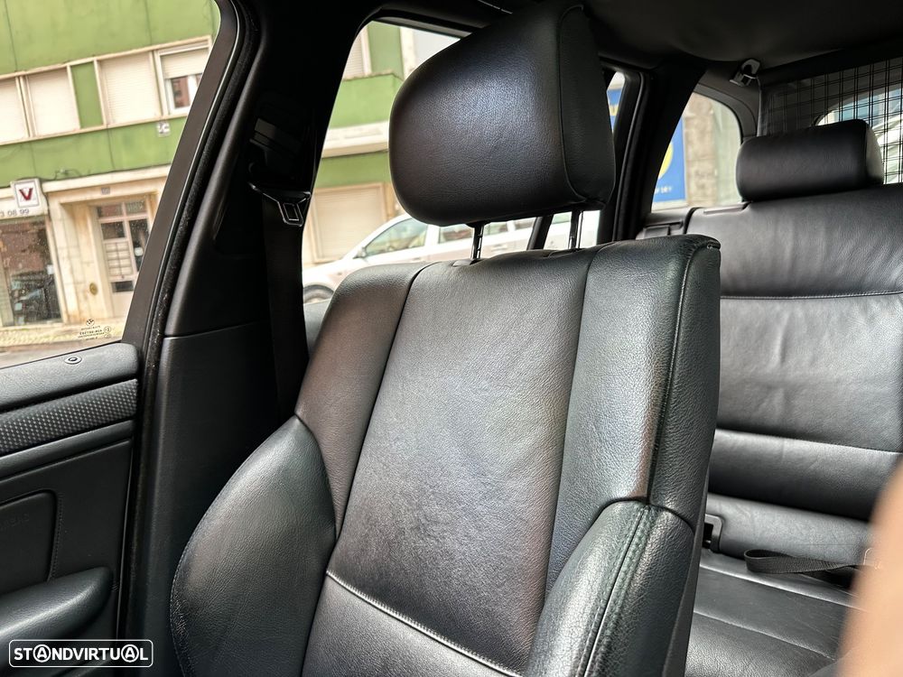 BMW 320 d Touring - 22