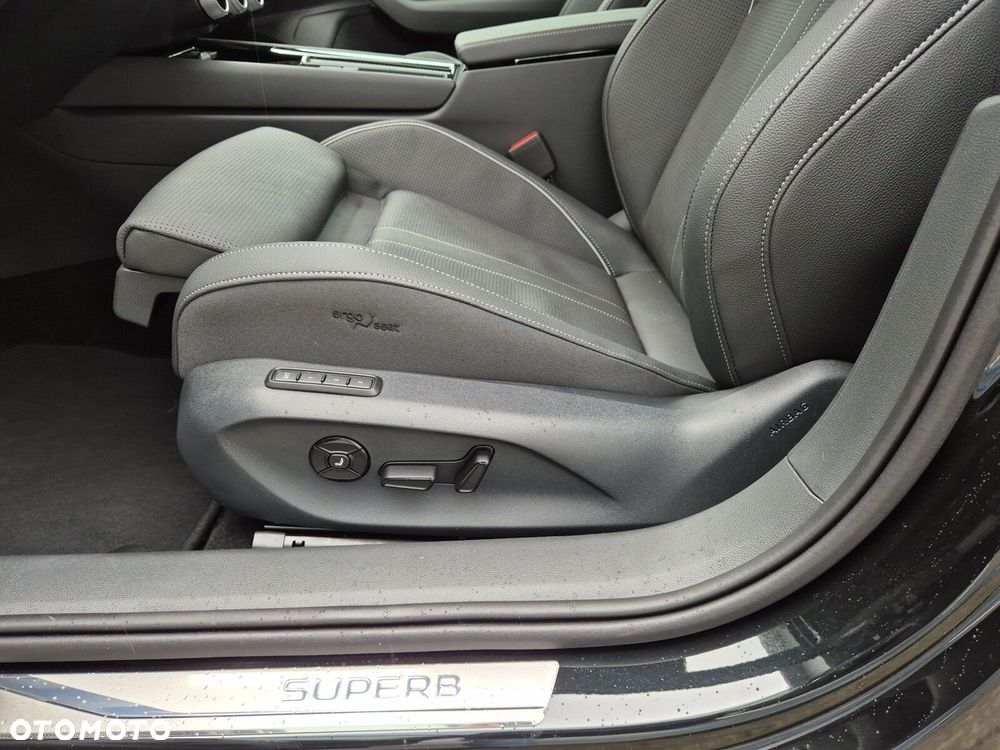 Skoda Superb 2.0 TSI Sportline DSG - 18
