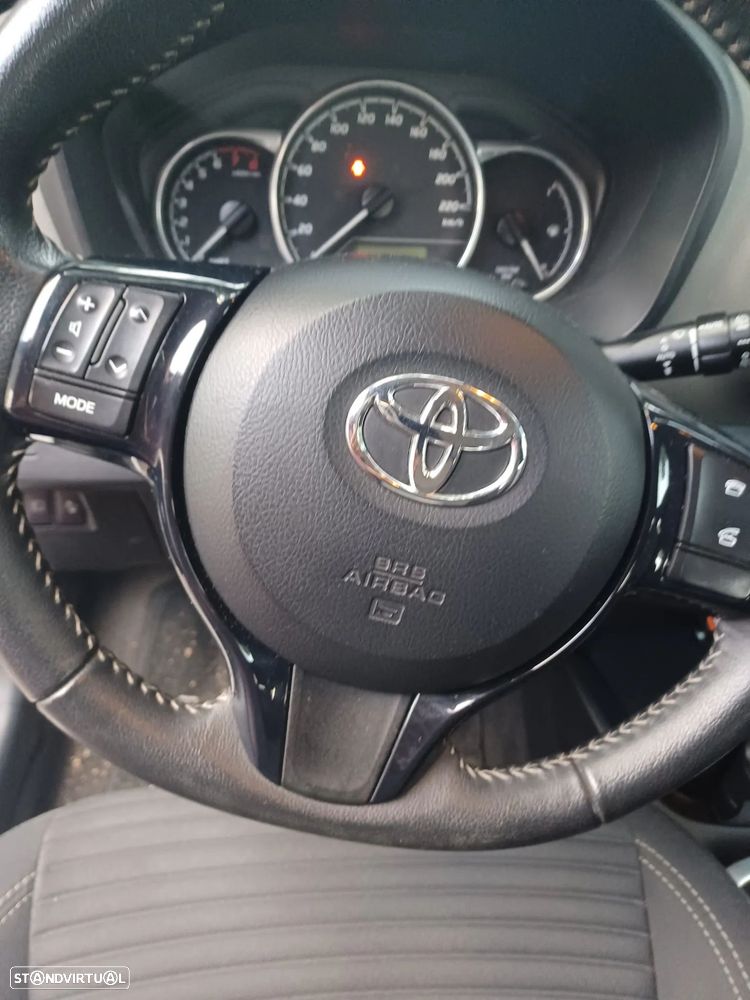 Toyota Yaris 1.0 VVT-i - 5