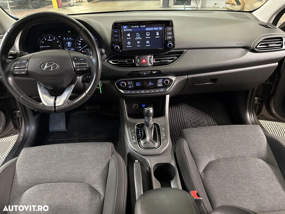 Hyundai i30 - 10