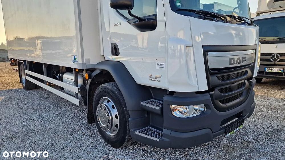 DAF LF 18.250 4x2 Chłodnia Carrier 1150 mono - 9