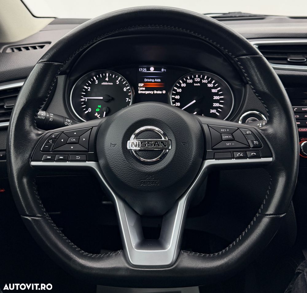 Nissan Qashqai 1.2 DIG-T Xtronic N-Vision - 34