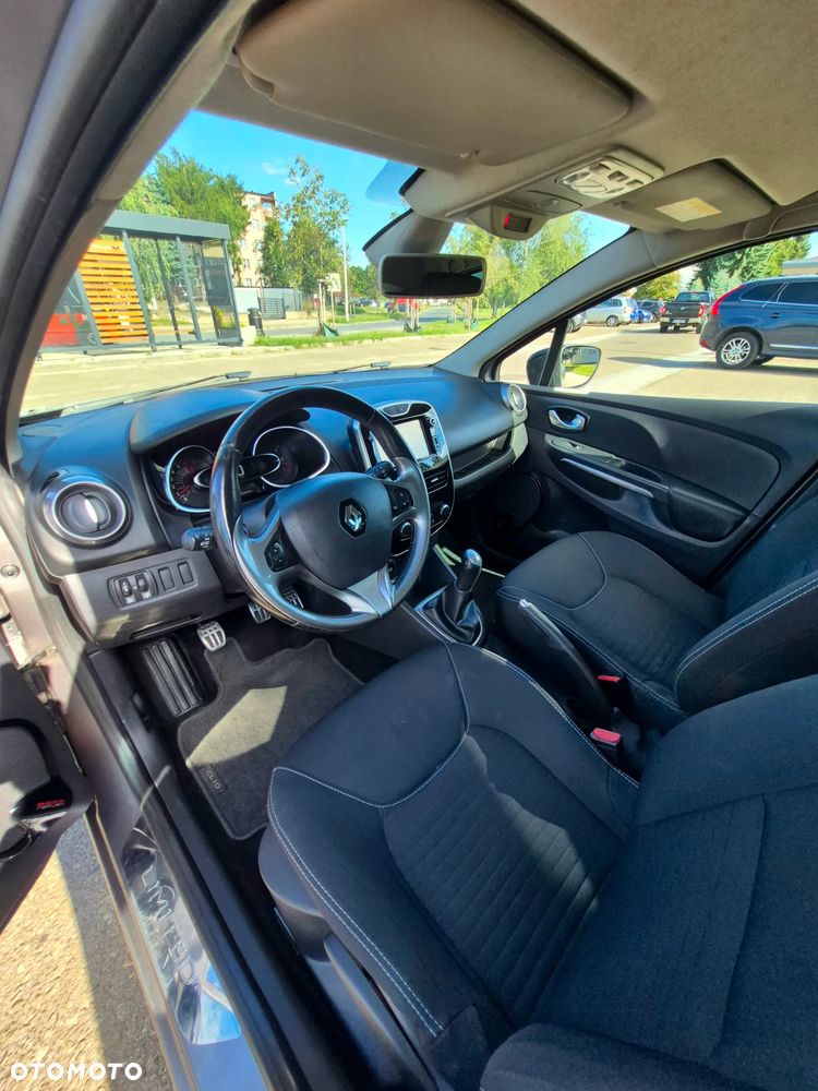 Renault Clio 1.2 16V Limited - 17