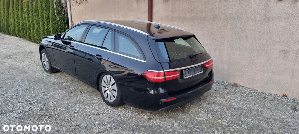 Mercedes-Benz Klasa E 200 d 9G-TRONIC - 4