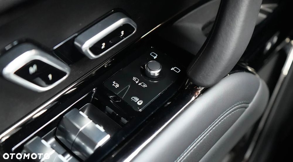 Land Rover Range Rover Sport S 3.0 D300 mHEV Dynamic SE - 16