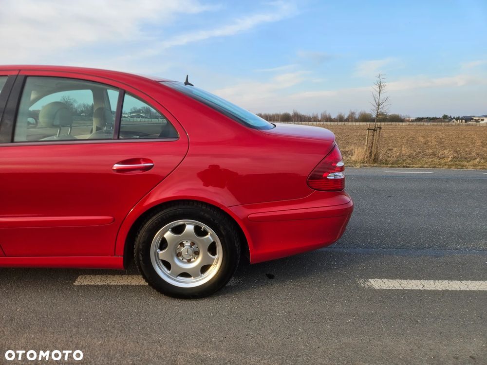 Mercedes-Benz Klasa E 320 Classic - 4