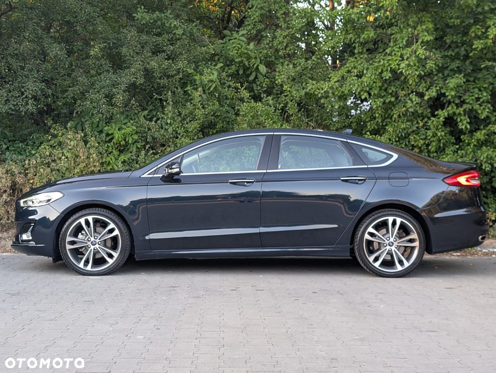 Ford Fusion - 13