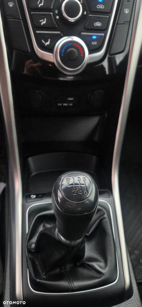 Hyundai i30 1.6 CRDi Premium - 28