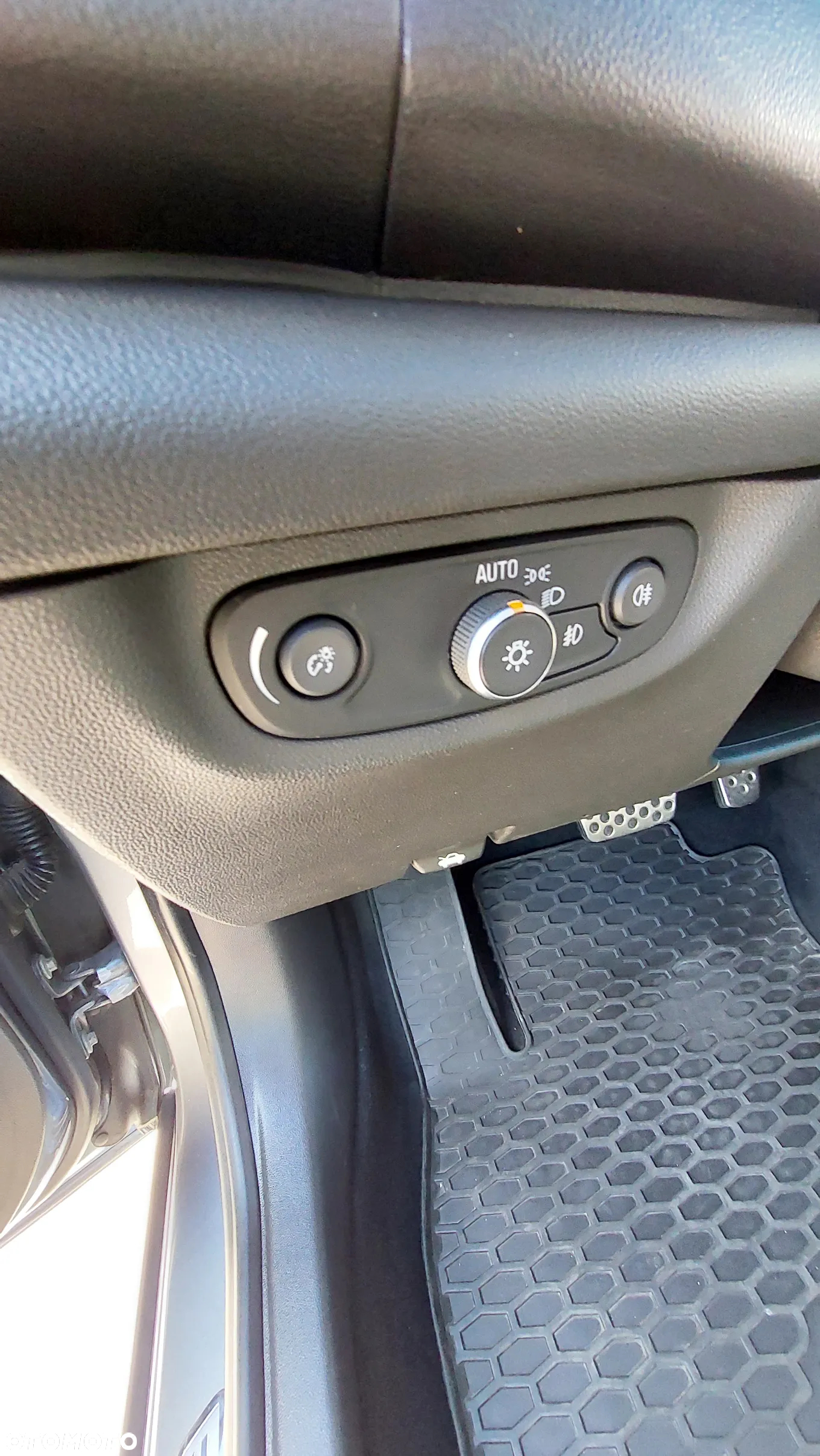 Opel Insignia - 9