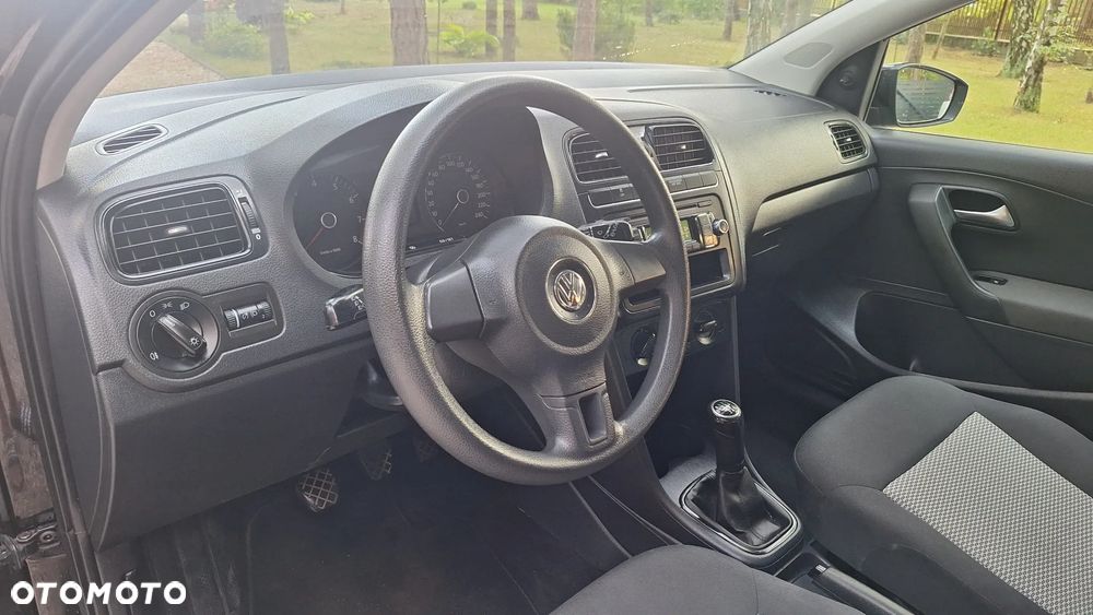 Volkswagen Polo - 8
