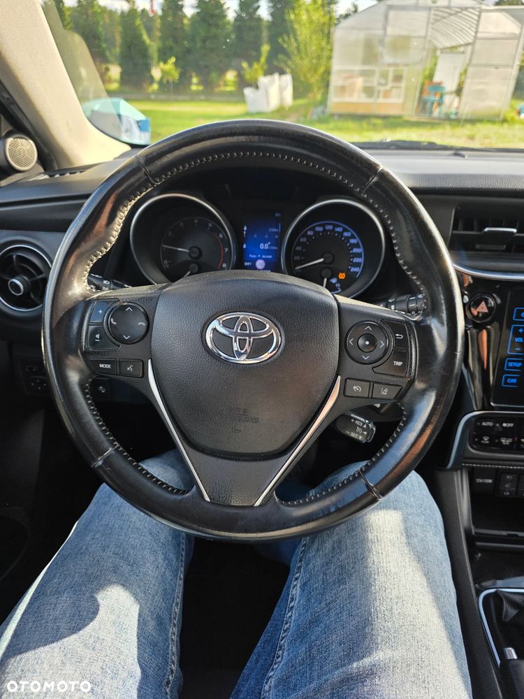 Toyota Auris 1.2 T Premium - 9