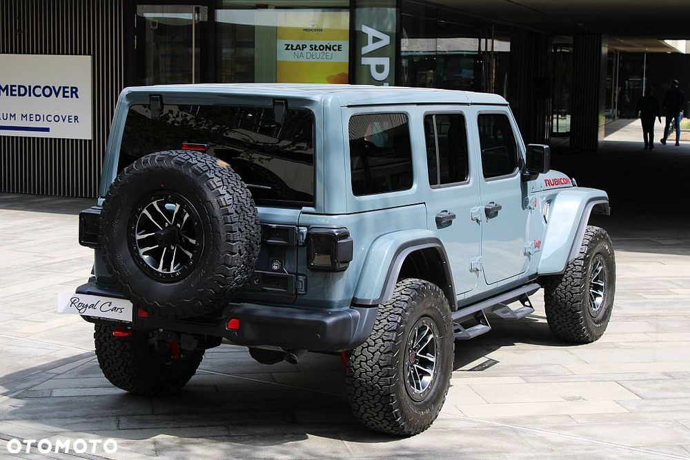 Jeep Wrangler - 4
