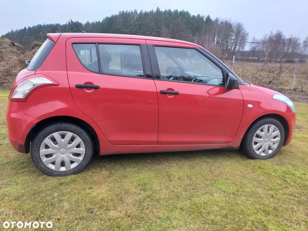 Suzuki Swift 1.2 Club - 3