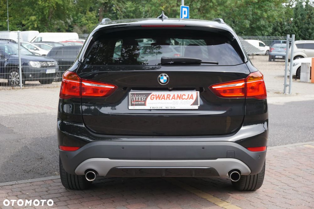 BMW X1 xDrive20d xLine sport - 4