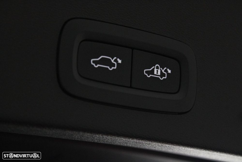 Volvo XC 40 Recharge Twin Plus - 39