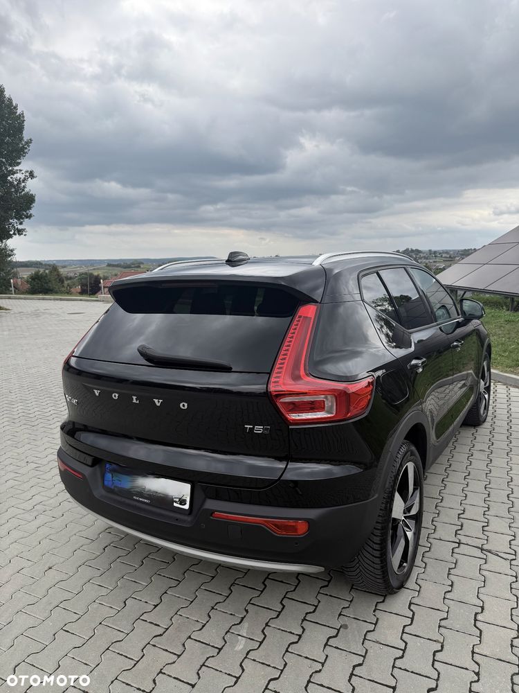 Volvo XC 40 T5 AWD Geartronic Momentum - 22