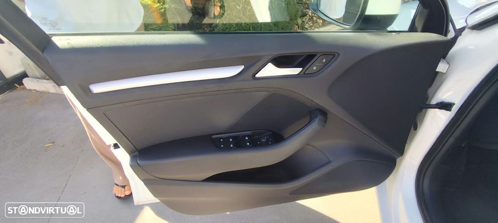 Audi A3 Sportback 1.6 TDI - 8