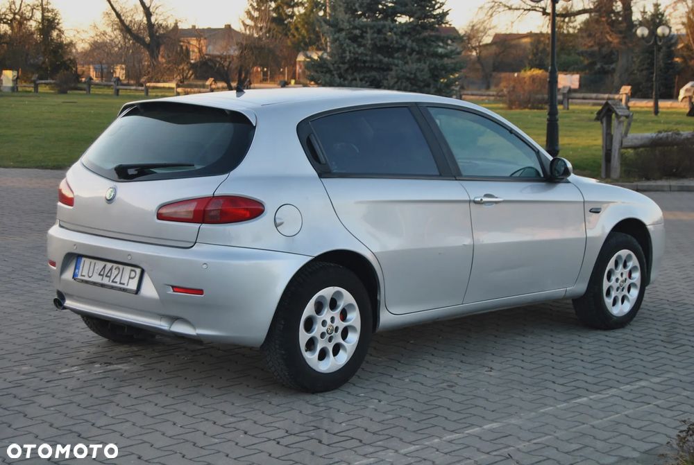 Alfa Romeo 147 1.6 Twin Spark 16V 120 - 4