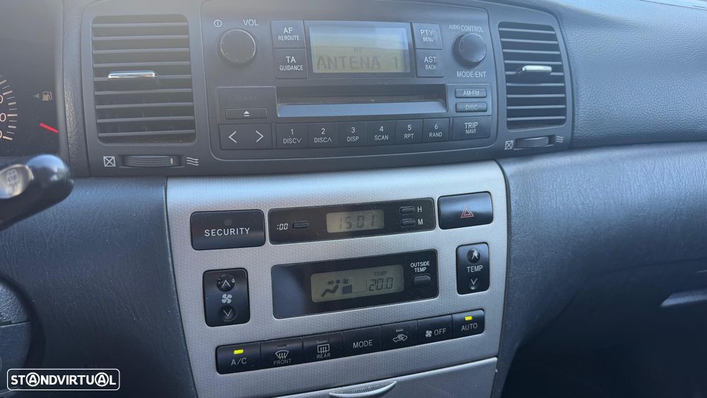 Toyota Corolla SW 1.4 VVT-i AC - 17