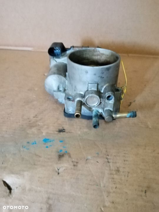 Przepustnica powietrza Audi A6 C5 2.4 078133062B 0280750030 - 3