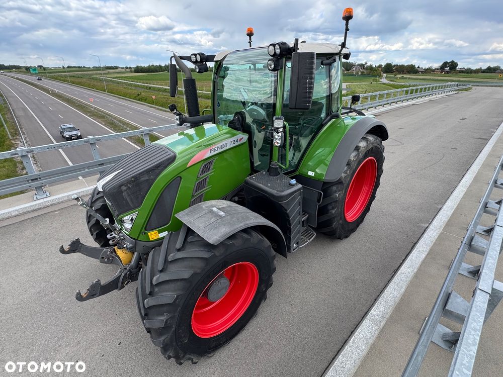 Fendt 724 PROFI + GPS Trimble RTK Super Stan Traktor 4x4 - 24