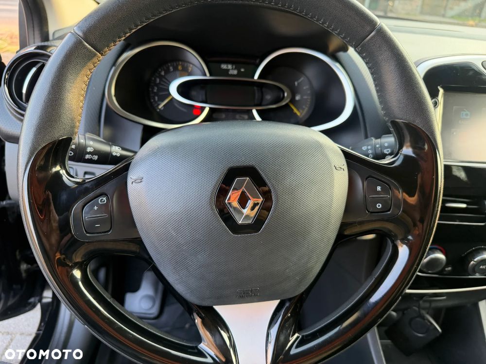Renault Clio 1.2 16V 75 Life - 15