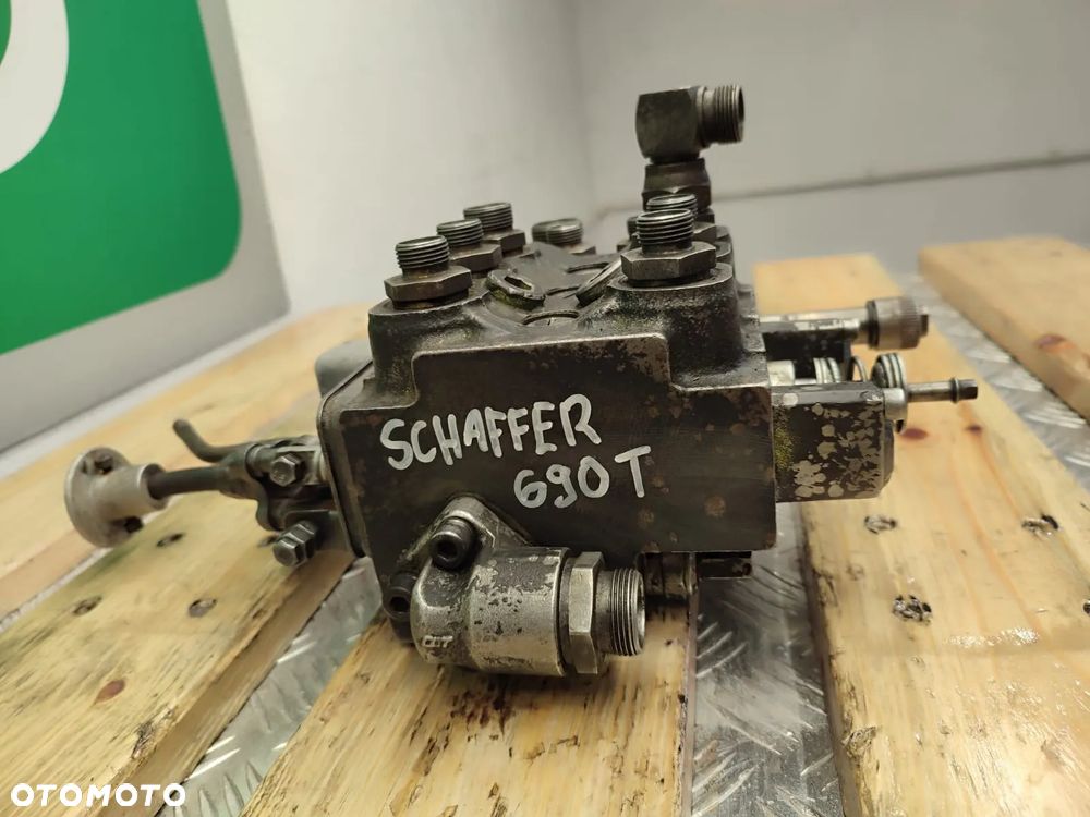Rozdzielacz hydrauliczny 644300080 Schaffer 690T - 4