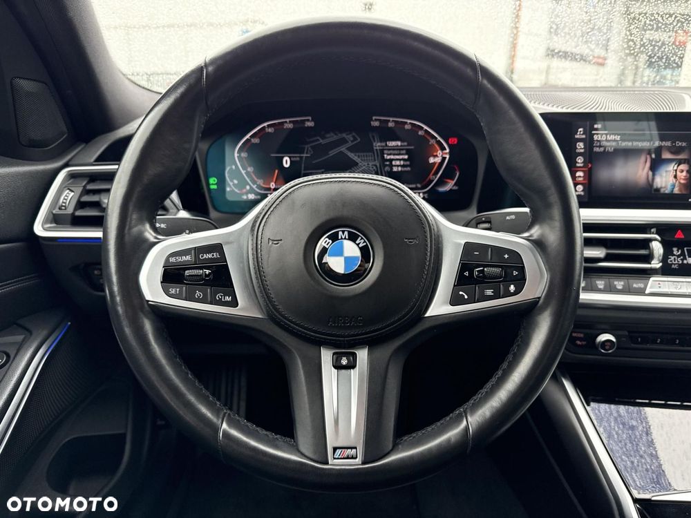BMW Seria 3 318i Sport Line - 12