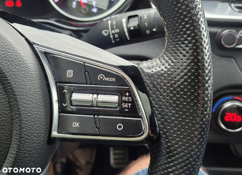 Kia ProCeed 1.4 T-GDI GT Line - 24