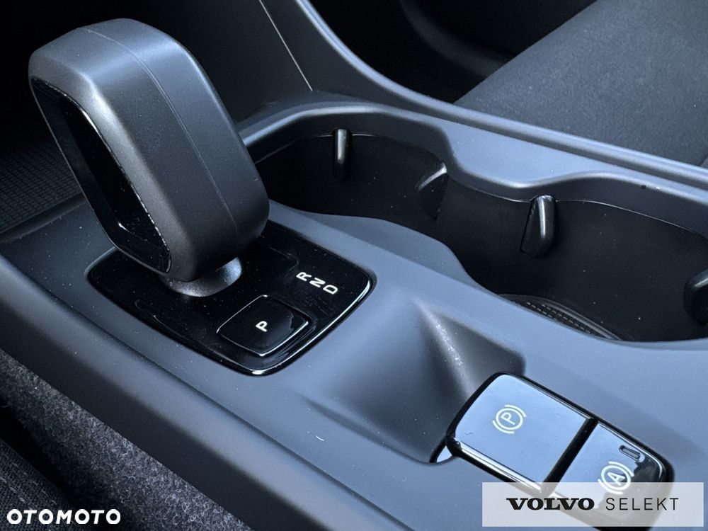 Volvo XC 40 - 18