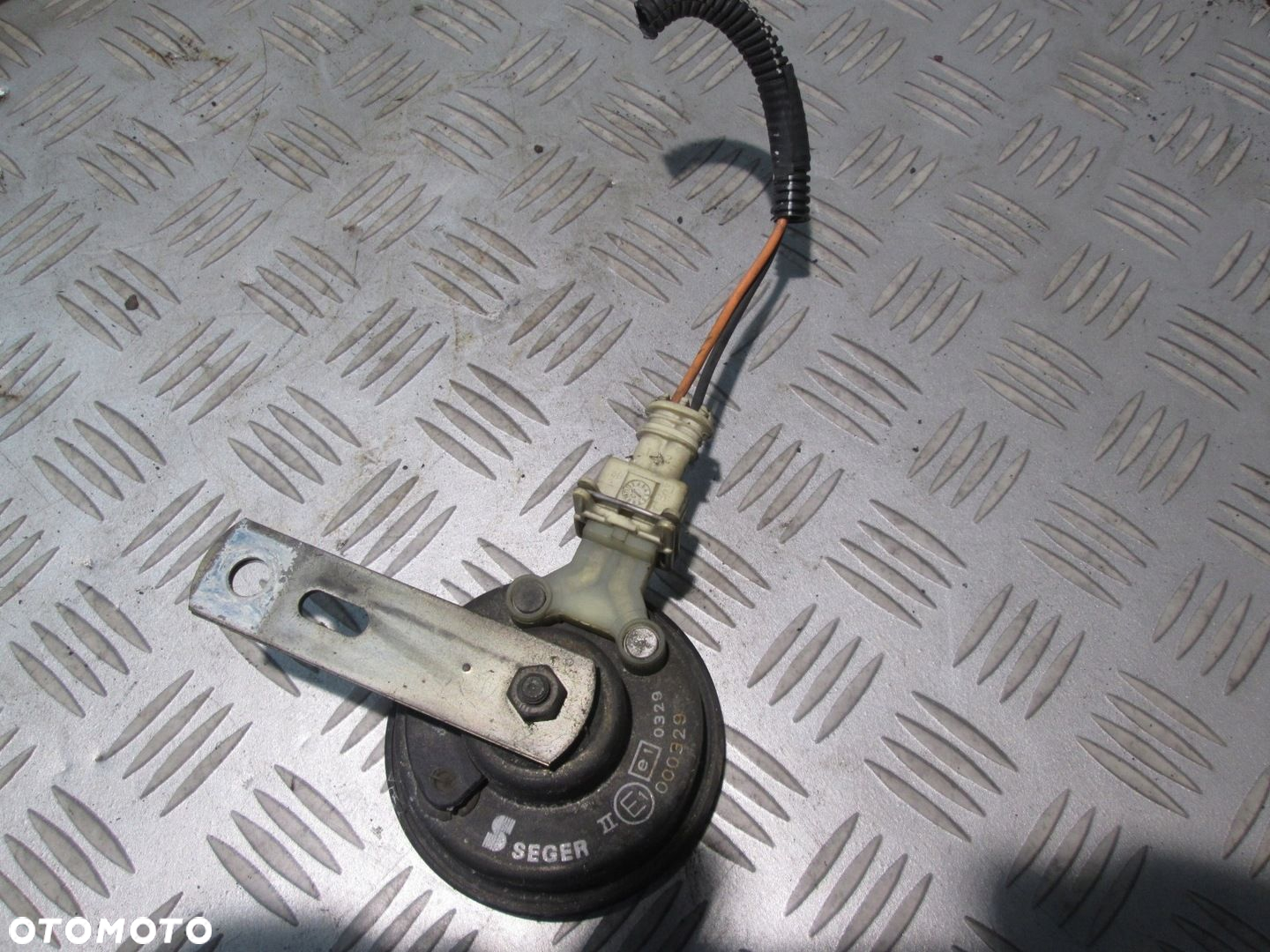 KLAKSON SYGNAŁ DŹWIĘKOWY RENAULT CLIO III 05- 000329 - 2