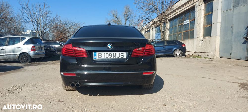 BMW Seria 5 530d xDrive AT - 2