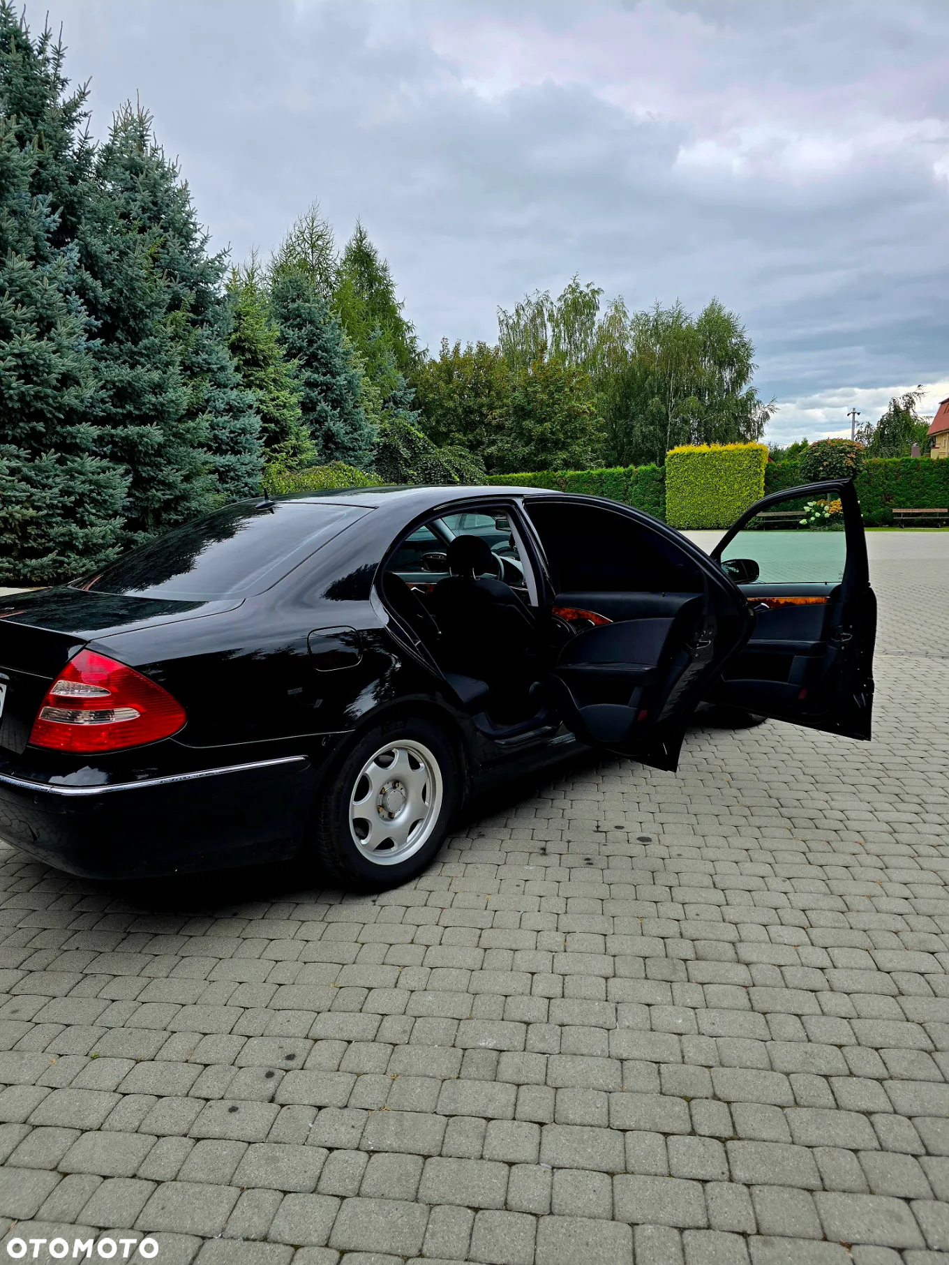 Mercedes-Benz Klasa E 320 Elegance - 19