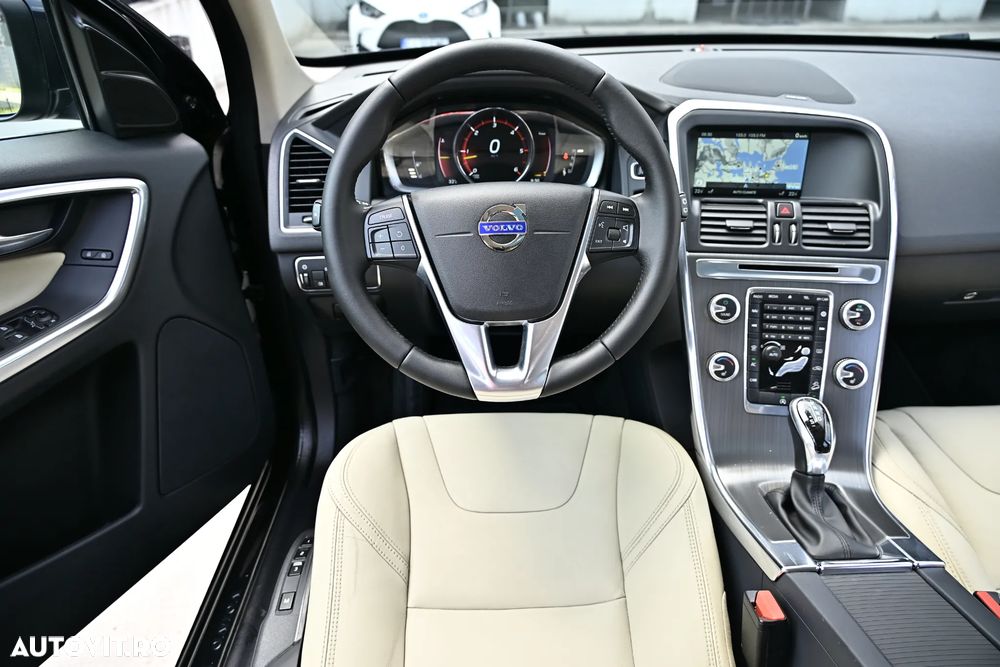 Volvo XC 60 D4 AWD Geartronic Summum - 20