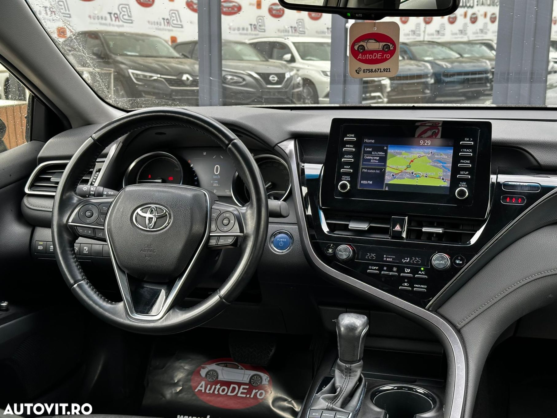 Toyota Camry - 9