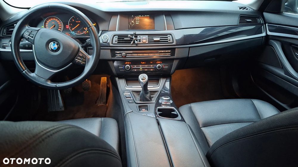 BMW Seria 5 518d - 18