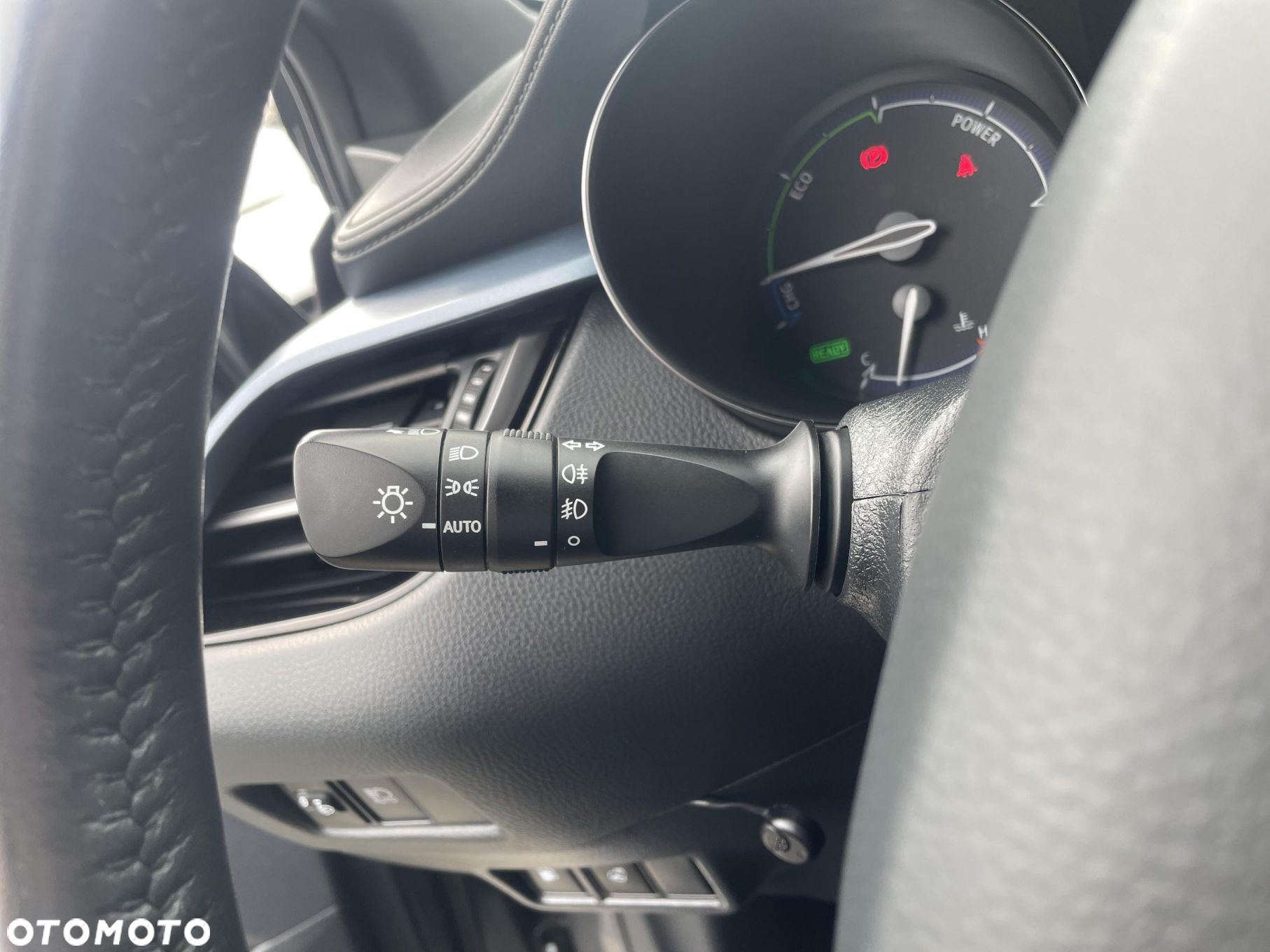Toyota C-HR - 13