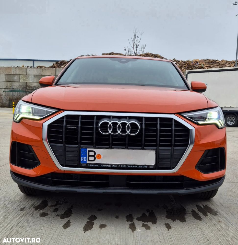 Audi Q3 2.0 35 TDI S tronic quattro S Line - 2