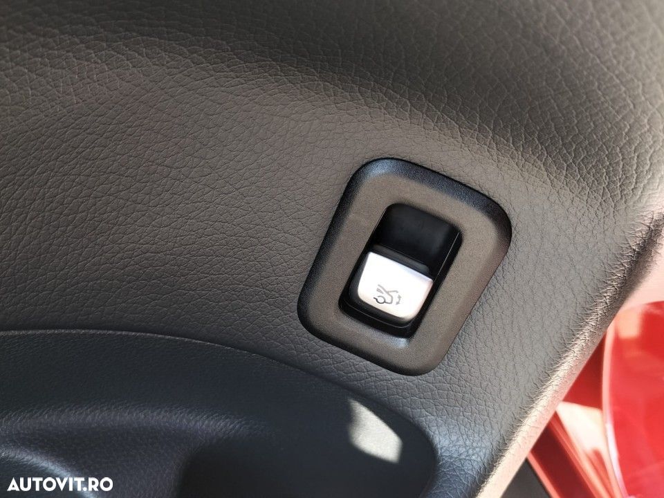 Mercedes-Benz GLC - 16