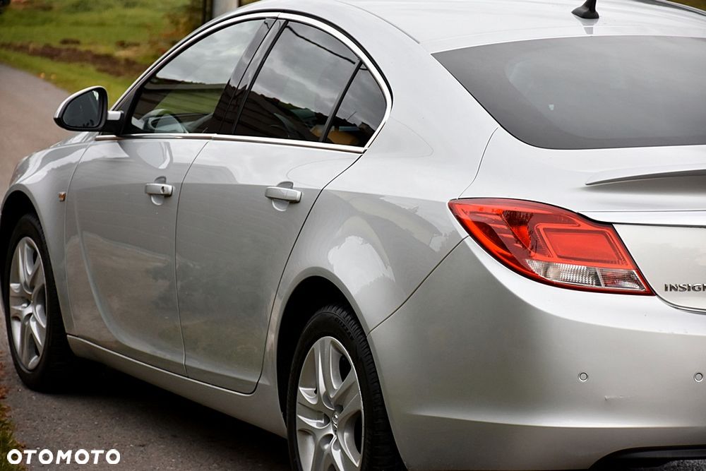 Opel Insignia 1.8 Executive - 12