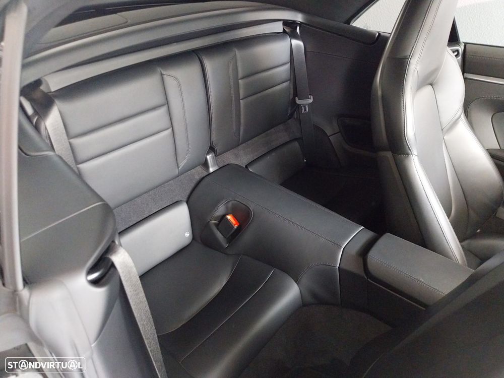 Porsche 911 Série F - 8