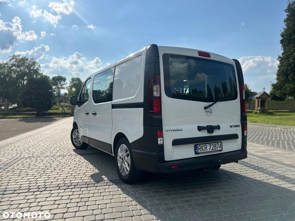 Opel Vivaro - 8
